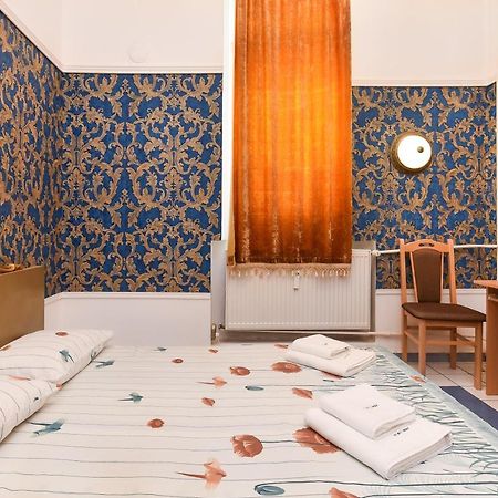 Historical Lion'S Bridge 1-Bedroom Apartment By Flat Mаnager Sofía Exterior foto