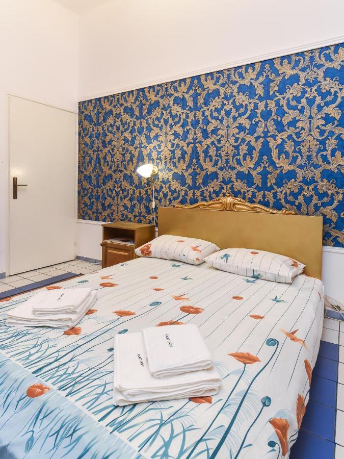 Historical Lion'S Bridge 1-Bedroom Apartment By Flat Mаnager Sofía Exterior foto